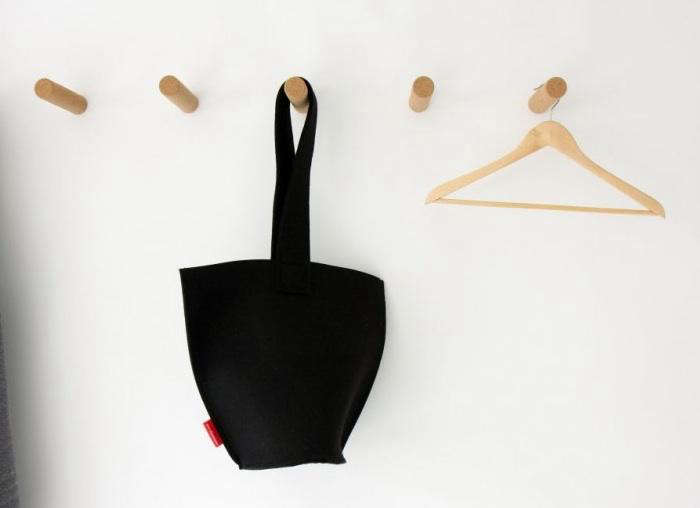 700 molo cork peg hangar bag