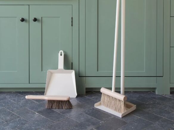 andree jardin clynk dustpan and brush white crop  