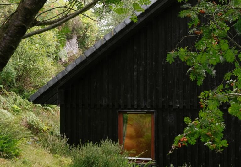 borradill rental cottage on the west coast of scotland by claire mookerjee of mookerjee design 22  