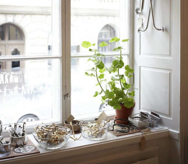 Stedsans in the Woods A Restorative CarbonNeutral OfftheGrid Getaway in the Swedish Forest portrait 20