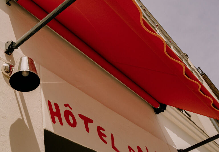 A Collective Interior Hotel Mass in Pigalle Paris portrait 6