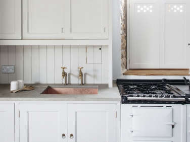 Dorset farmhouse kitchen Plain English 3 0