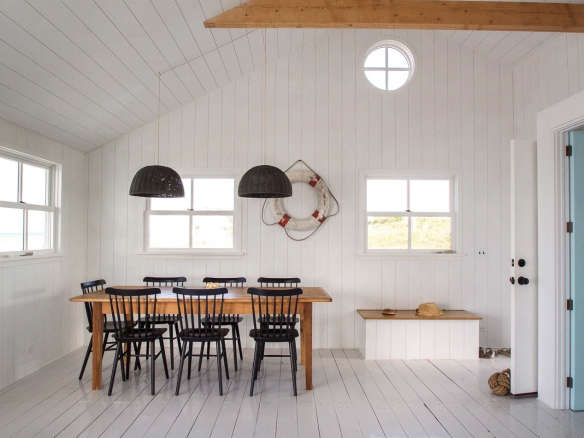 falmouth beach cottage dining area 1  