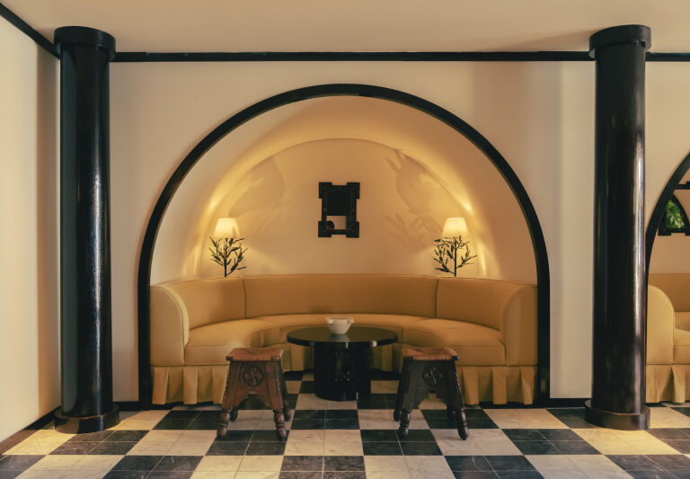 hotel la ponche lobby  