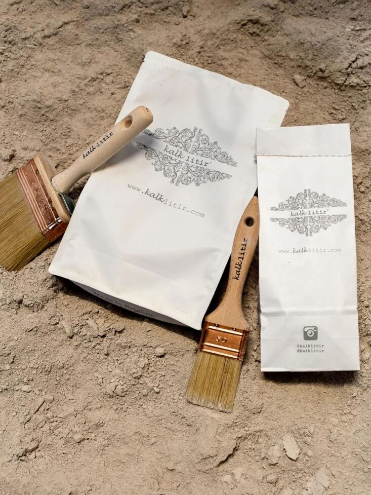 kalklitir lime wash in a pouch, before water is added. 21