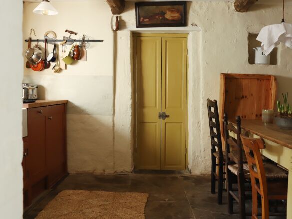 A Collective Interior Hotel Mass in Pigalle Paris portrait 6