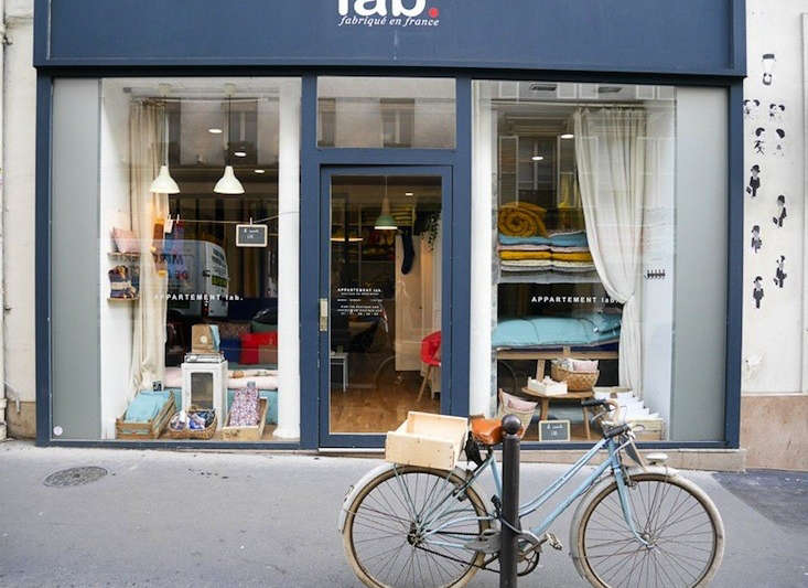 A Collective Interior Hotel Mass in Pigalle Paris portrait 39