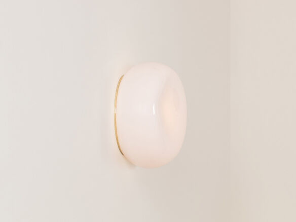 lindsey adelman bubble sconce  