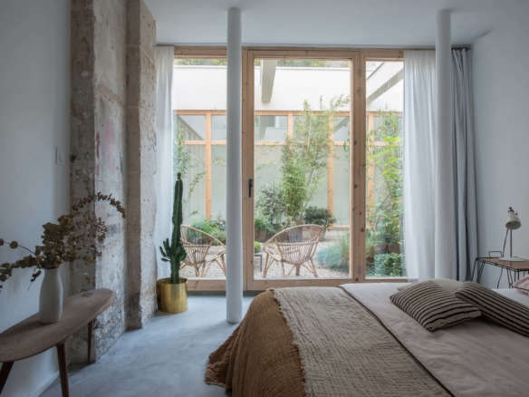 marie and giles montaud loft master bedroom paris guillaume terver design jean francois gate photo 10  