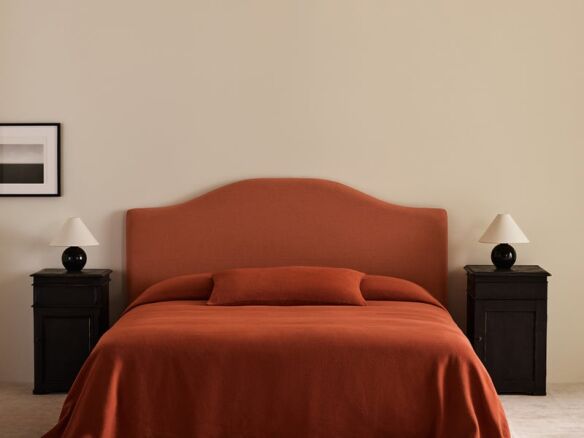 nordic knots studio linen bed cpver burnt red  