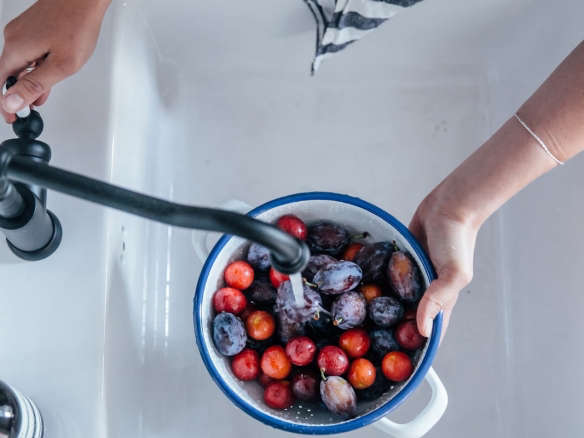 10 Easy Pieces Remodelista Editors Favorite French Cleaning Tools portrait 23