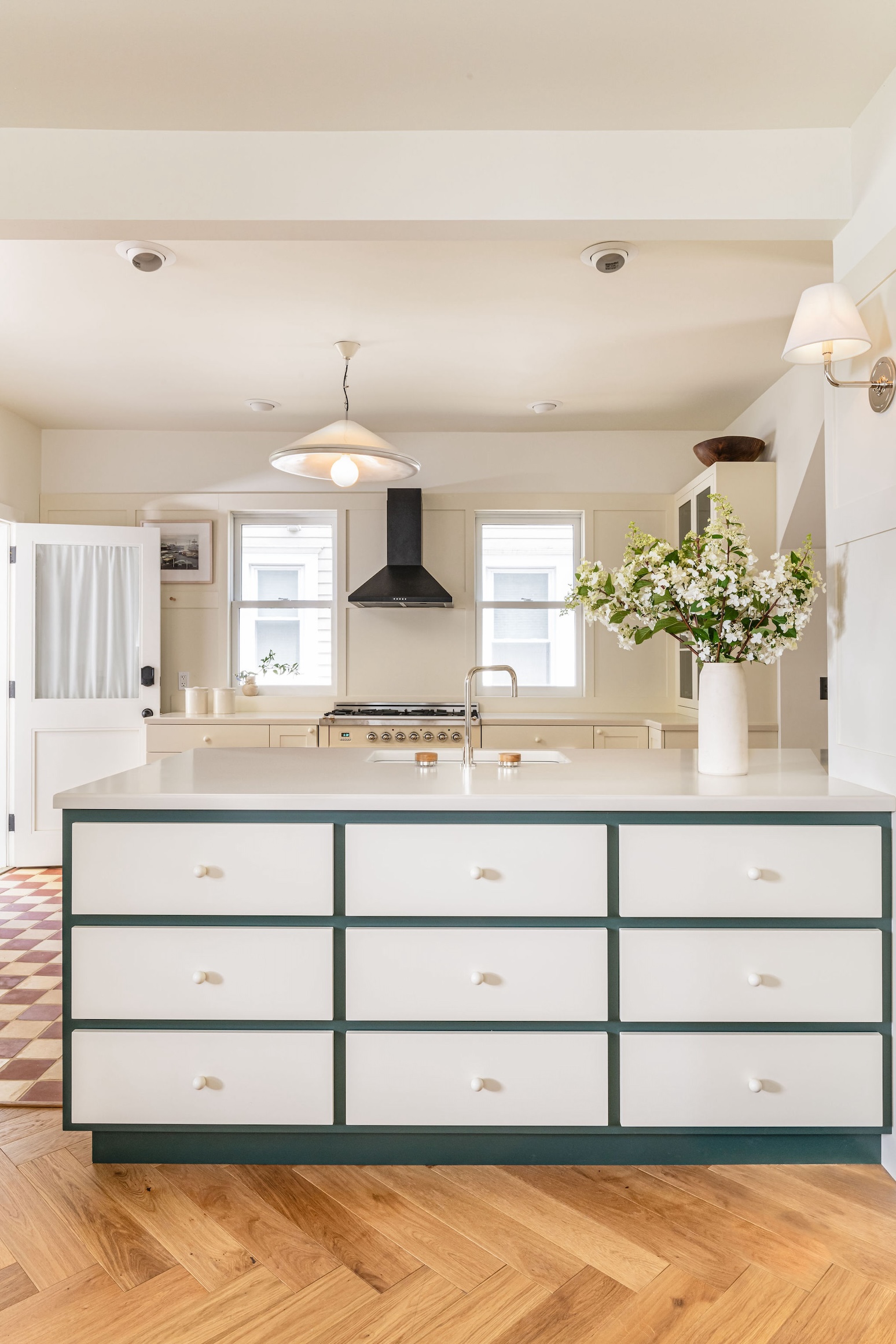 \2\20;we took down the wall between the dining room and kitchen and intr 21