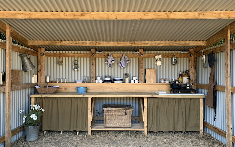 spot house farm kitchen interior  
