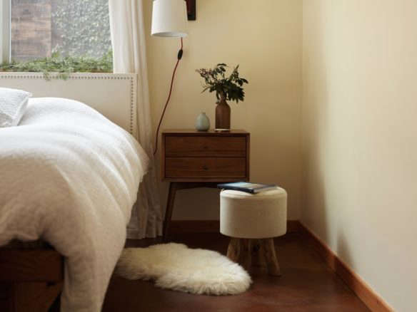 Kitchen of the Week A DIY Kitchen Overhaul for Under 500 portrait 32