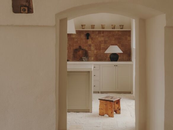studio andrew trotter salva lopez puglia masseria kitchen crop  