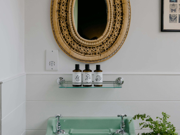 10 Easy Pieces Colorful Bathroom Sinks portrait 15