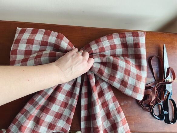 thread maker bow attach tails  